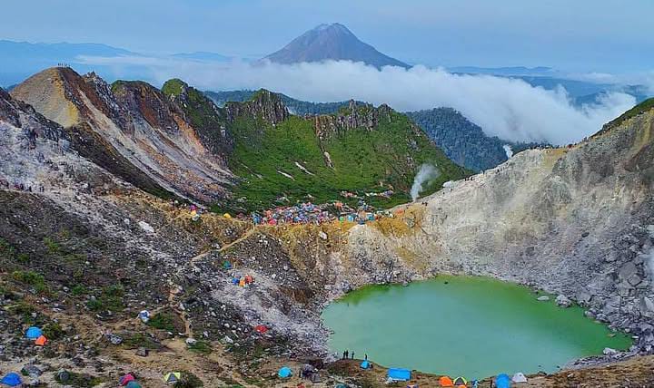 Gunung Sibayak: Gunung Berapi Ringkas yang Menyimpan Banyak Cerita