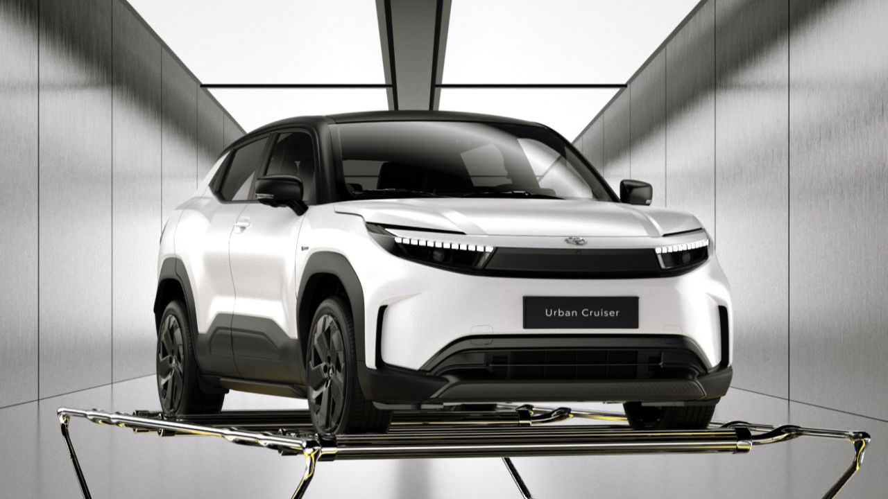 Urban Cruiser EV Resmi Meluncur di GIIAS 2025, Siap Panaskan Segmen SUV Listrik Kompak