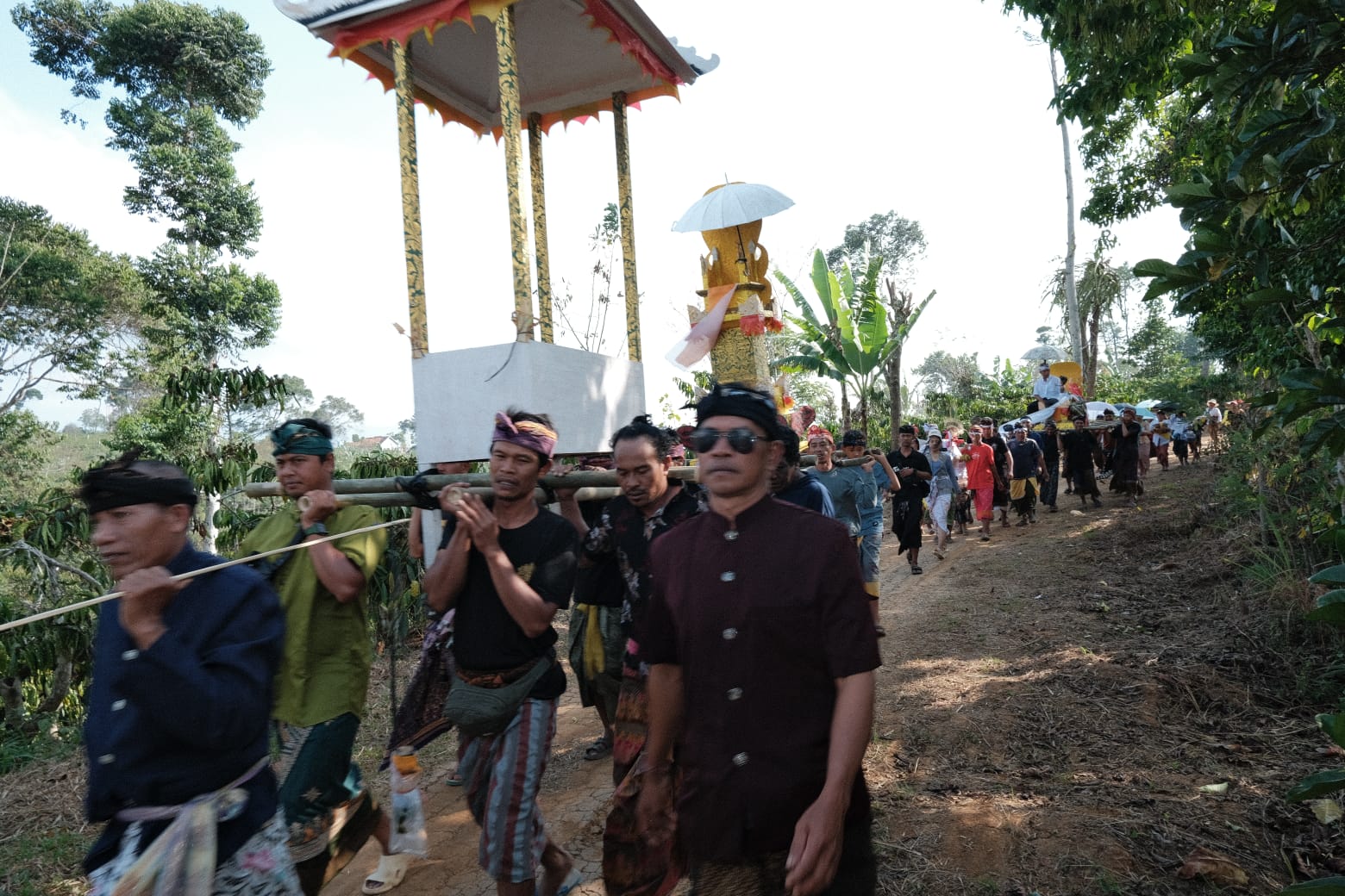 Wujud Persatuan, Tokoh Lintas Agama Hadiri Upacara Ngaben di Kampung Bali Sri Menanti