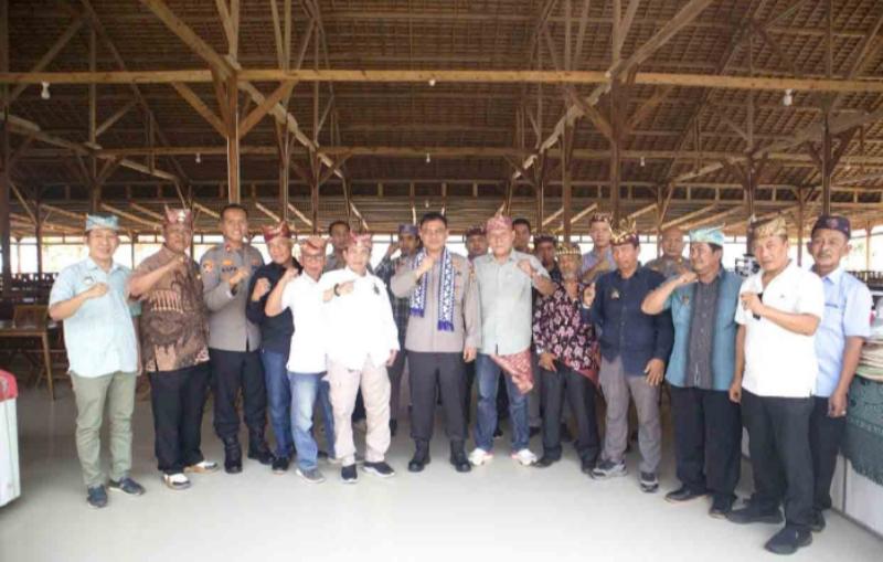 Pererat Sinergi Budaya dan Keamanan, Kapolres Lampung Selatan Bersilaturahmi dengan Para Tokoh Adat