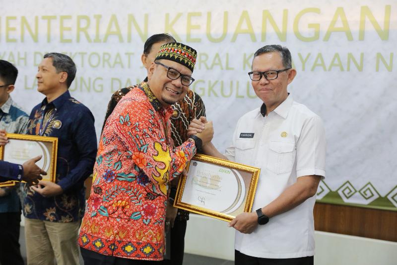 Pemprov Lampung Raih Penghargaan Pada Ajang Anugerah Reksa Bandha