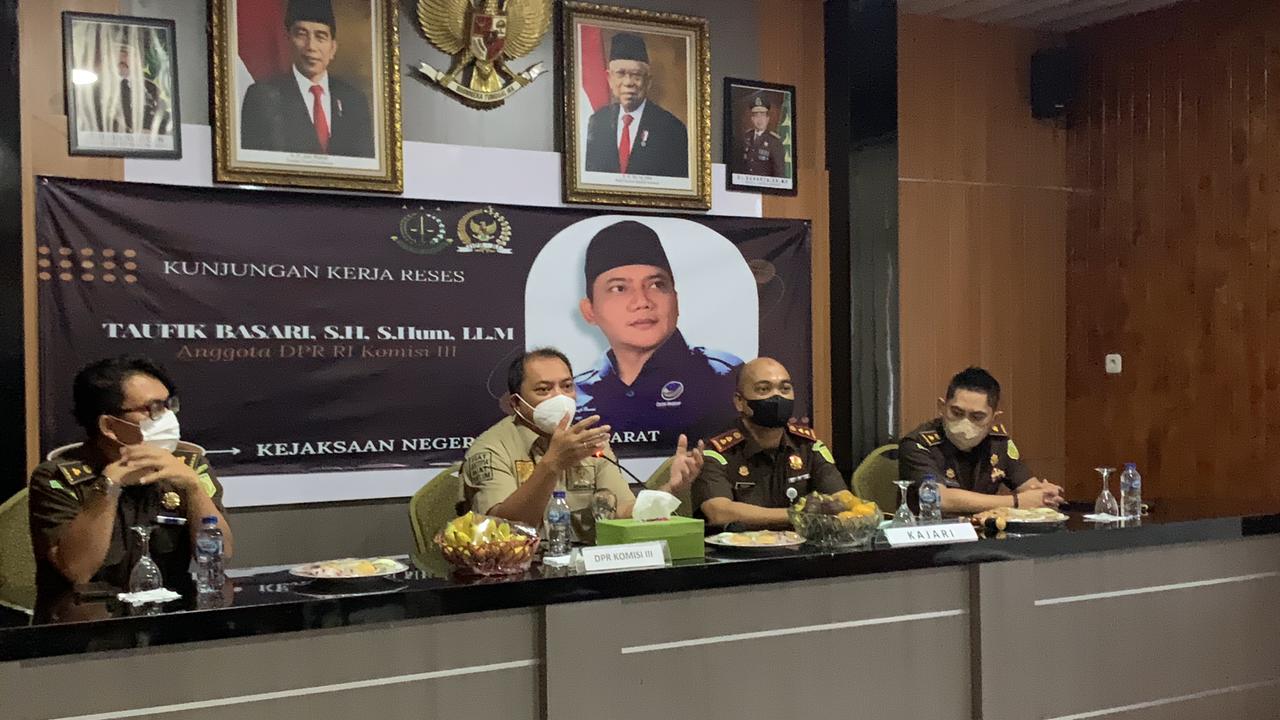 Kunker ke Kejari Lambar, Tobas Apresiasi Terlaksanannya Restorative Justice