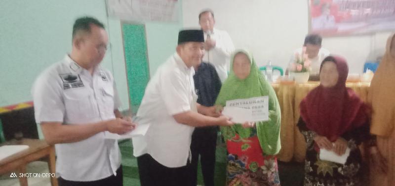 Pemerintah Desa Karanganyar Salurkan BLT-DD Periode Agustus dan September serta Musdes RPJMDes  