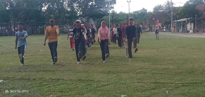 Paskibraka Kecamatan Jatiagung Latihan Bersama Anggota Babinsa 