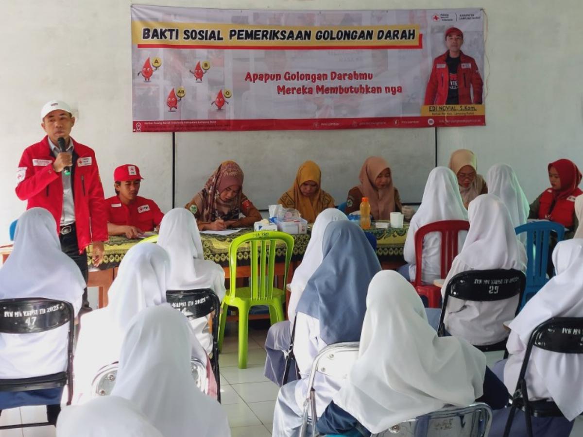 Ketua PMI Lampung Barat Edi Novial Imbau Pelajar Menjadi Generasi Muda Berjiwa Sosial