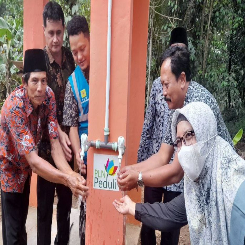 Program Air Bersih PLN Dukung Tata Kelola Air Berkelanjutan, Manfaat Dirasakan Warga di Berbagai Daerah