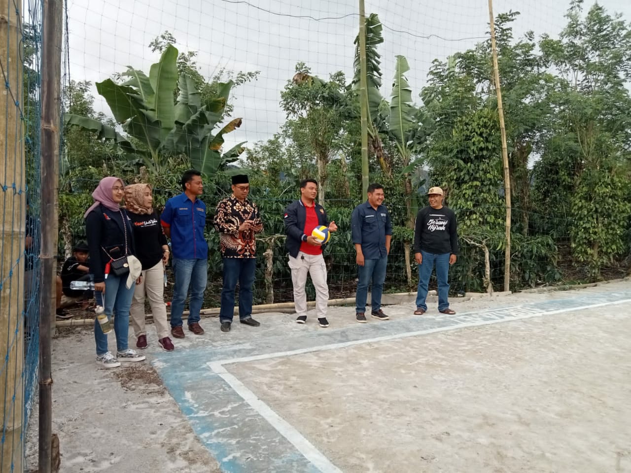 Akbar Buka Langsung Turnamen Volly Ball KTI Lambar Cup 4