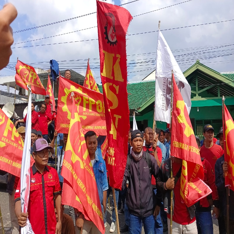 Unjuk Rasa di Kantor Disnaker Lampung, Karyawan PT San Xiong Steel Indonesia Sampaikan Beberapa Tuntutan 