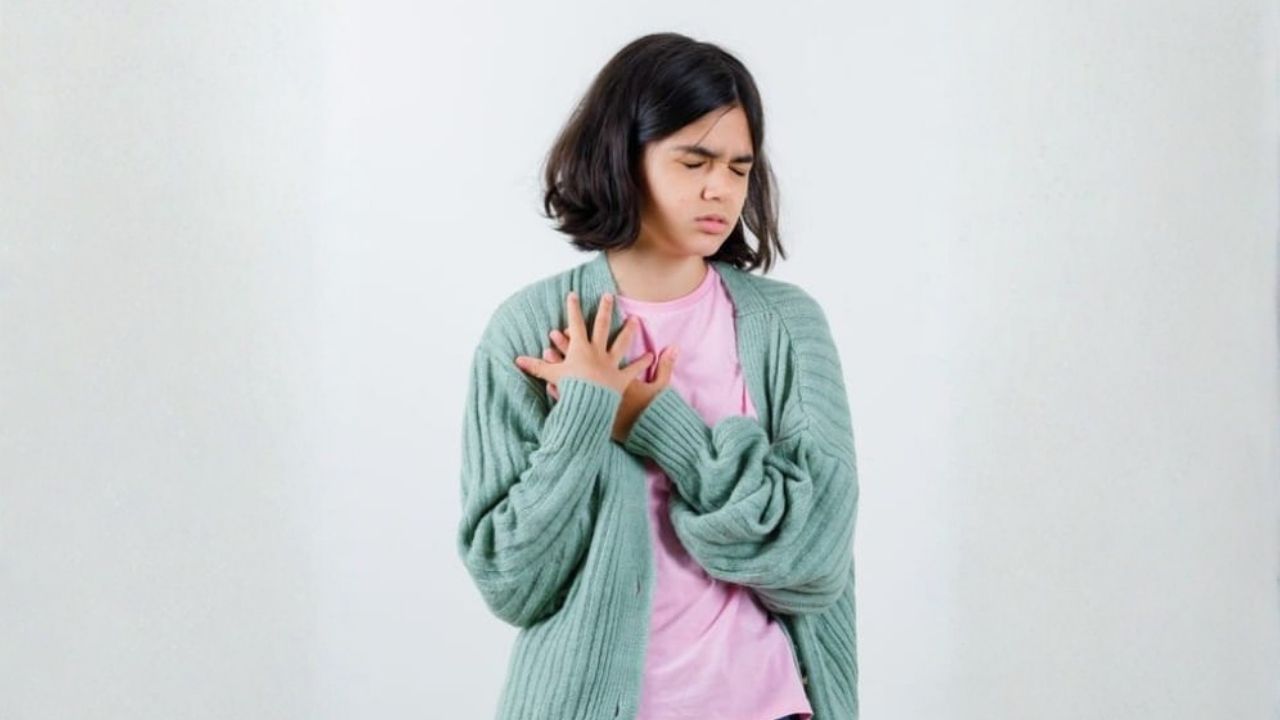 Dada Sesak dan Nyeri: Waspadai Penyebabnya dan Ketahui Cara Penanganan yang Tepat