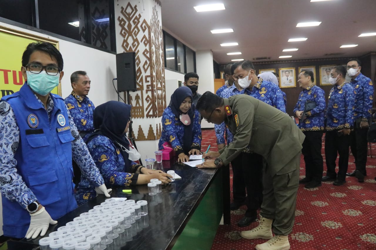Hasil Tes Urine Eselon II dan PTP di Lingkungan Pemprov Lampung Dinyatakan Negatif
