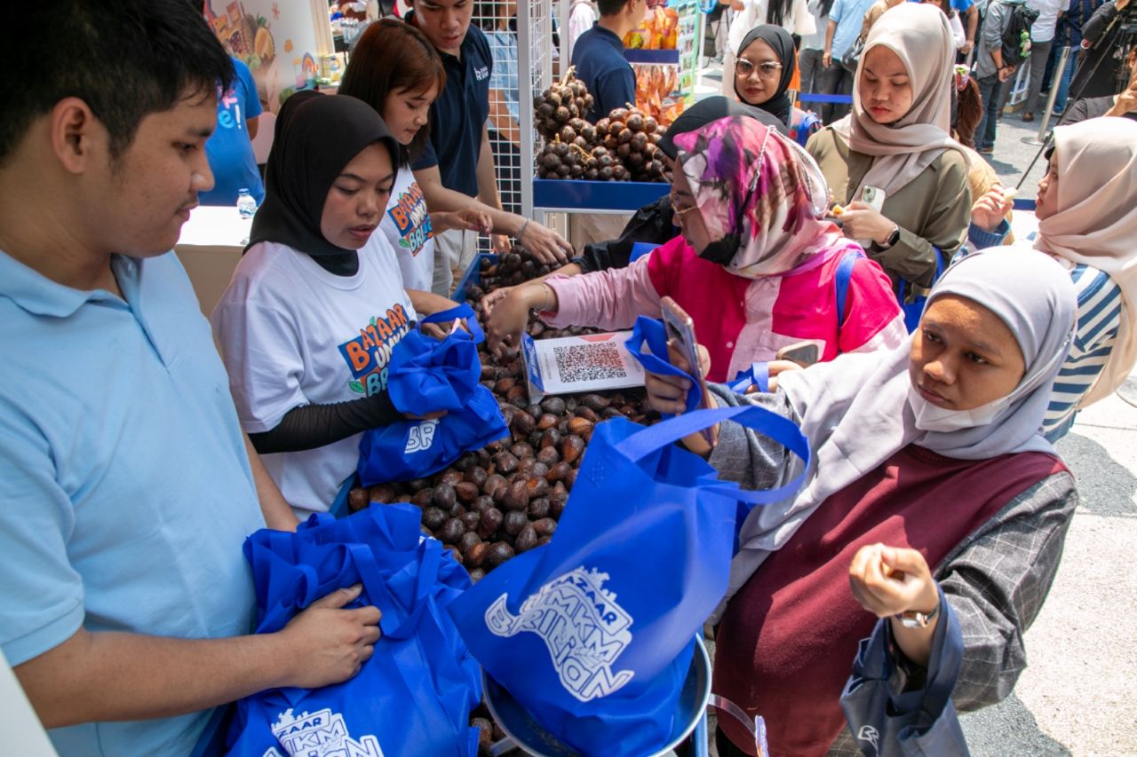 Diberdayakan oleh BRI, Kelompok Tani Salak Pondoh Desa Kutambaru Melejit di Pasaran