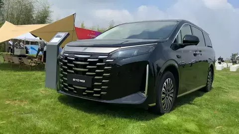Dengan Harga Lebih Murah dari Denza D9, Akhirnya BYD M9 Jadi Penantang Serius Toyota Voxy