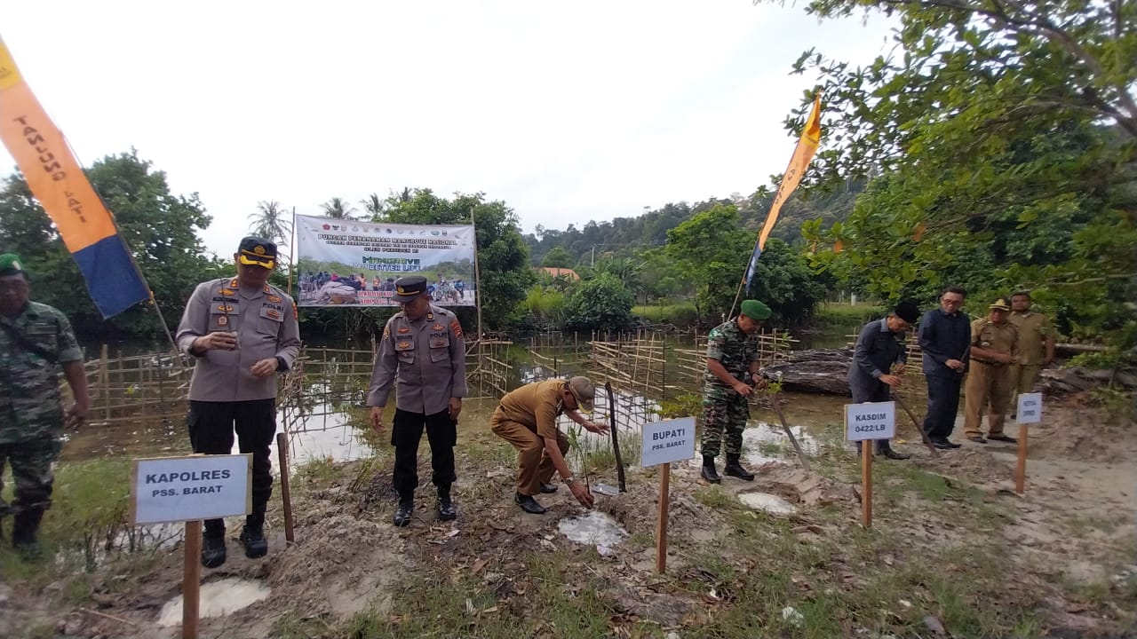 Kodim 0422/LB Laksanakan Tanam Mangrove Serentak