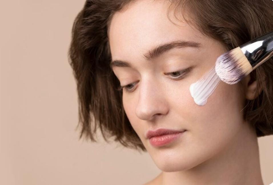 Rahasia Pori-Pori Tersamarkan: Rekomendasi Primer Terbaik untuk Kulit Lebih Halus dan Tahan Lama