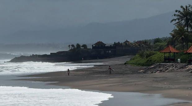 Kedungu, Eksotisme Pasir Hitam nan Tenang dan Instagramable di Bali