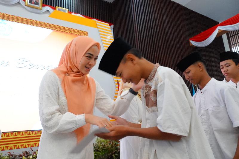 TP PKK Lampung Gelar Pengajian Peringatan Tahun Baru Islam dan Pemberian Santunan
