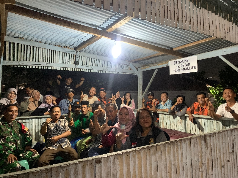 Babinsa Way Halim Permai Gelar Patroli Siskamling Bersama Warga