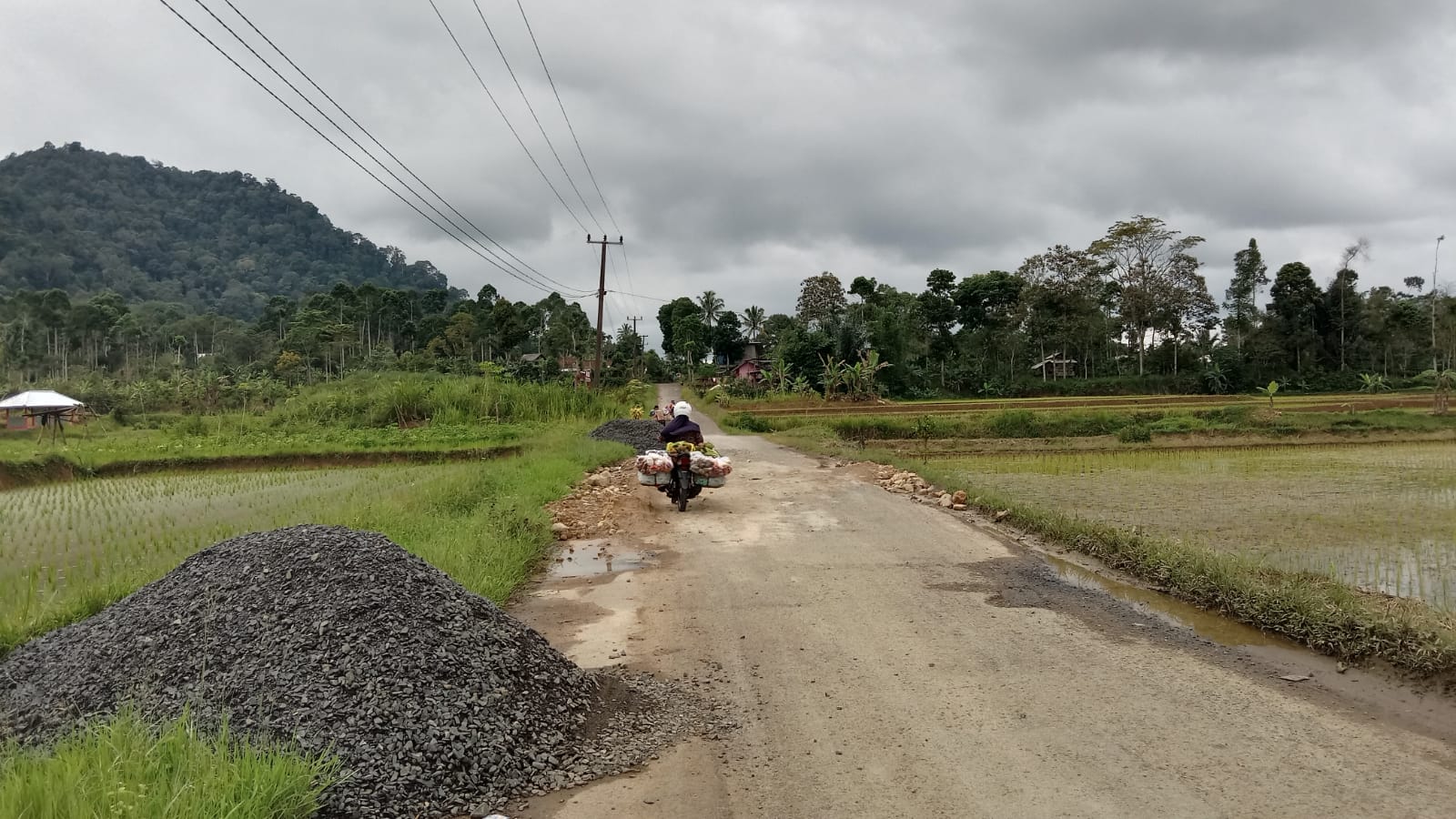 Jalan Rusak Ditimbun, Juyanto Sampaikan Ucapan Terimakasih