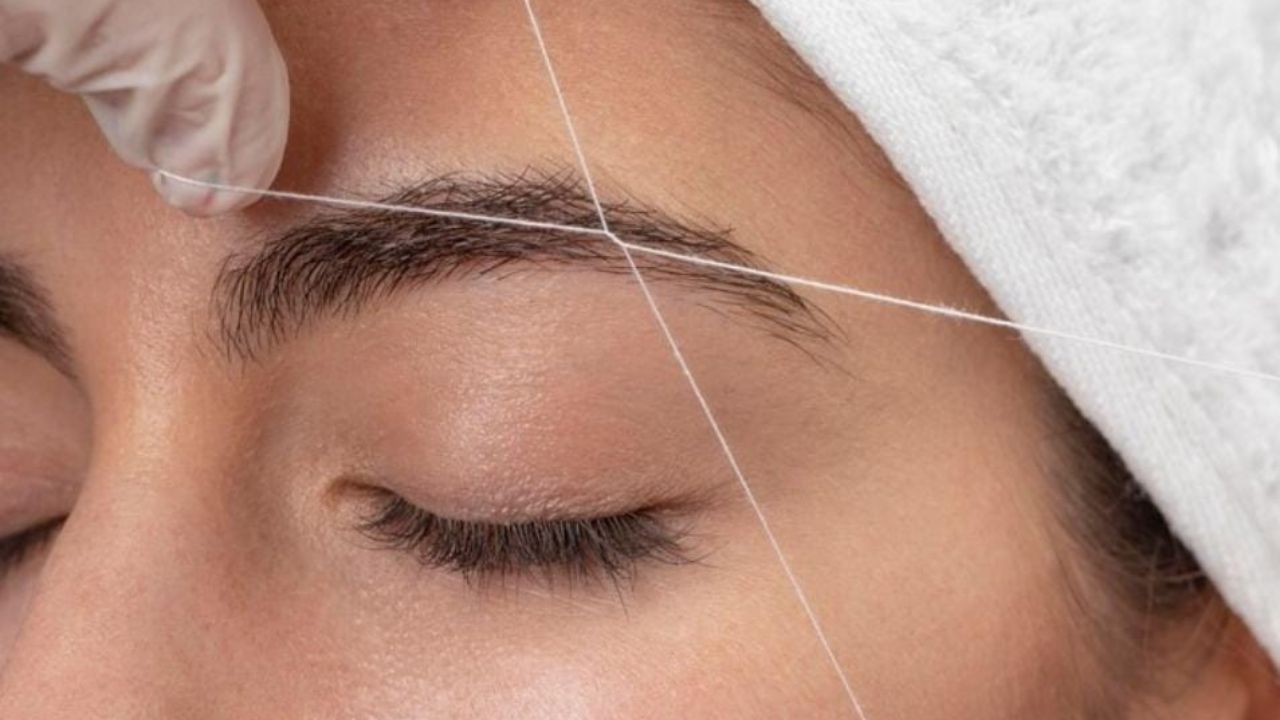 Threading Alis: Metode Tradisional yang Efisien juga Aman untuk Membentuk Alis