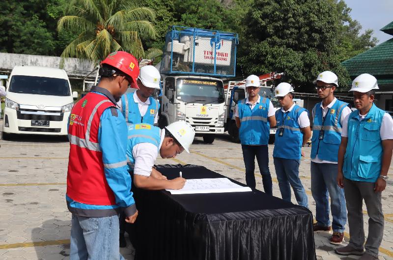 Bulan K3 Nasional 2025, PLN UID Lampung Gelar Apel dan Penandatanganan Komitmen Keselamatan