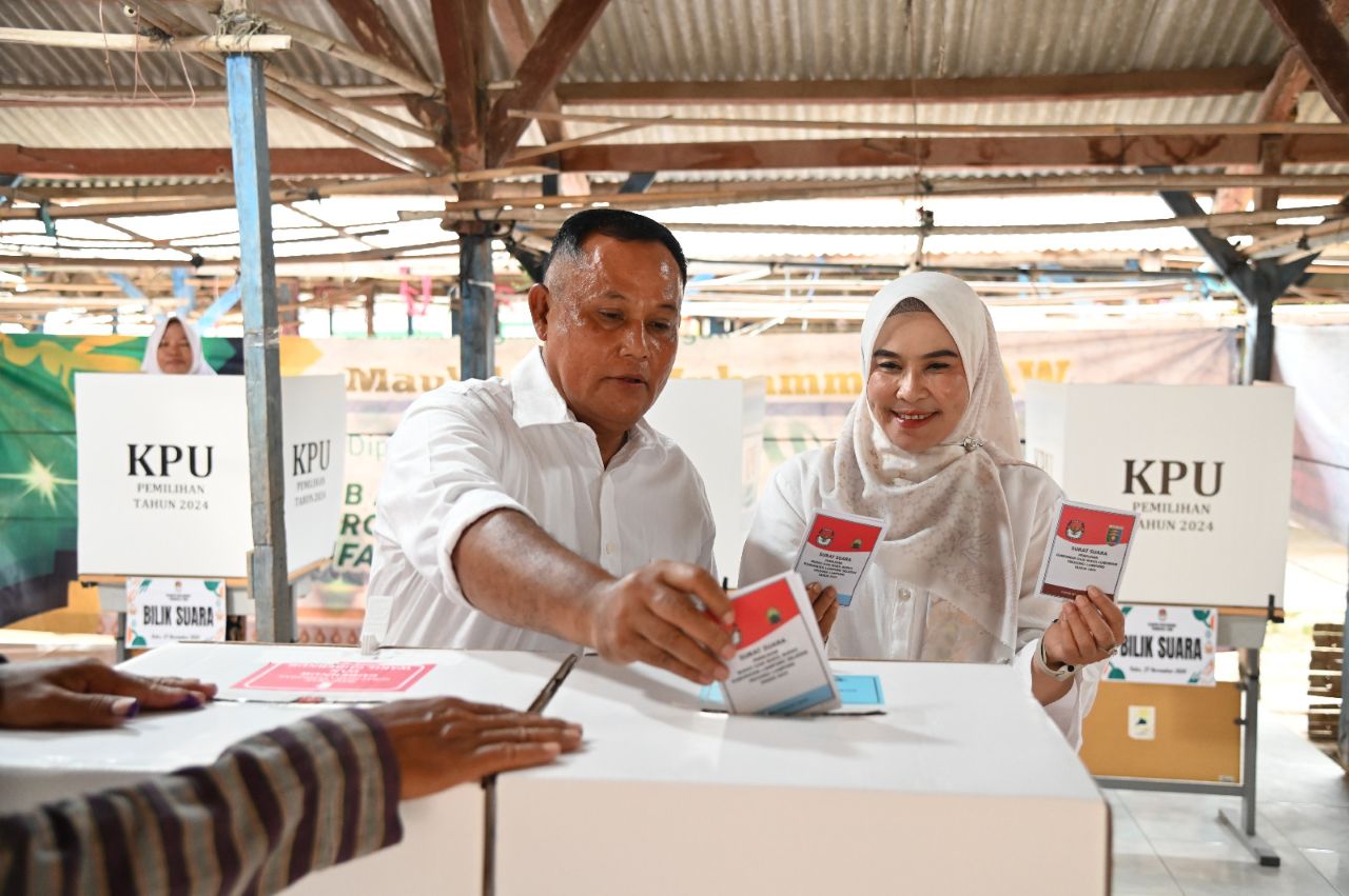 Nanang Ermanto Gunakan Hak Pilih di Pilkada 2024 di TPS Way Galih