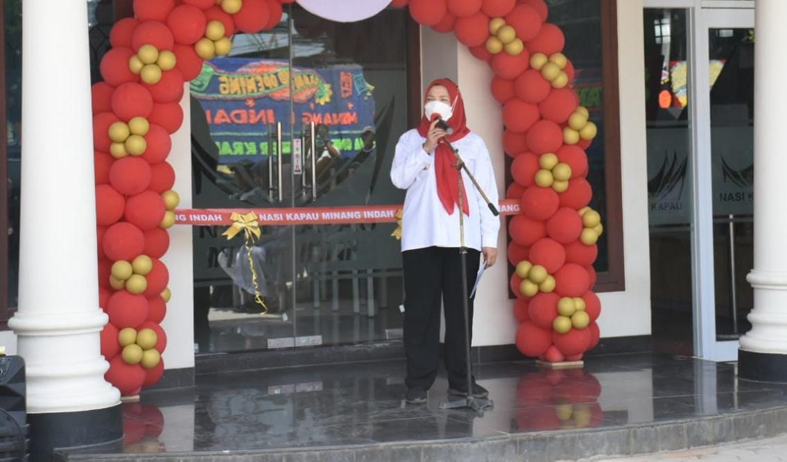 Eva Dwiana : Pelaku Usaha Harus Taat Pajak