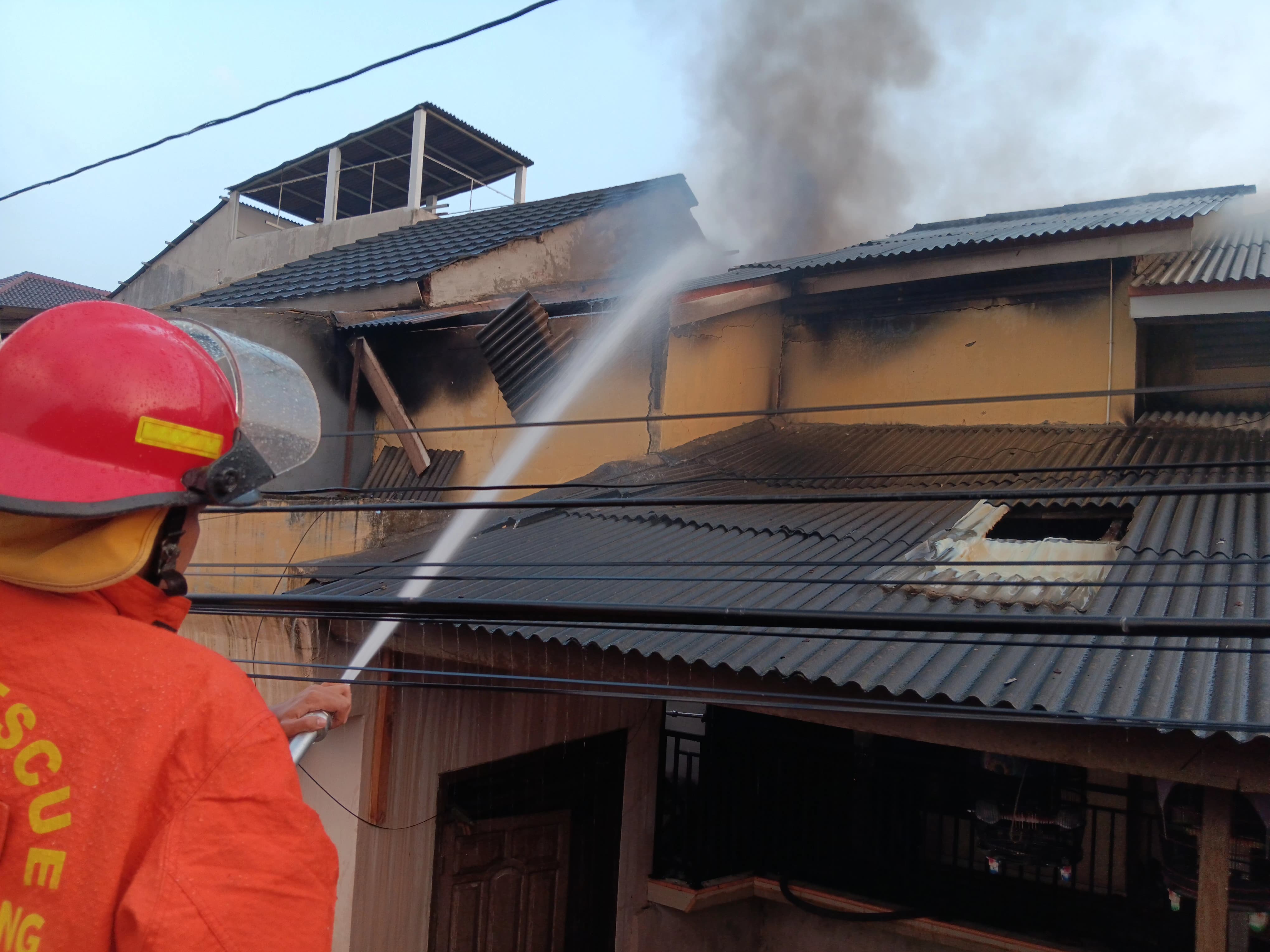 Ditinggal Dalam Keadaan Kosong, Rumah Warga di BKP Terbakar