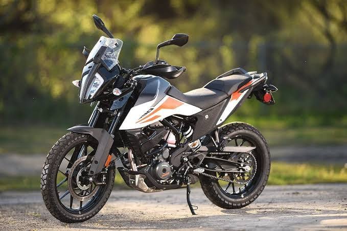KTM 250 Adventure: Motor Touring Tangguh dengan Performa Andal