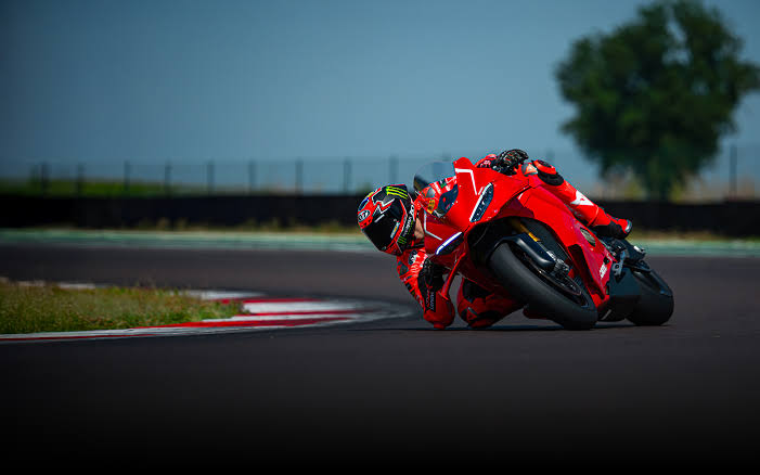 Ducati Panigale V4 R 2026: Superbike Premium dengan DNA MotoGP
