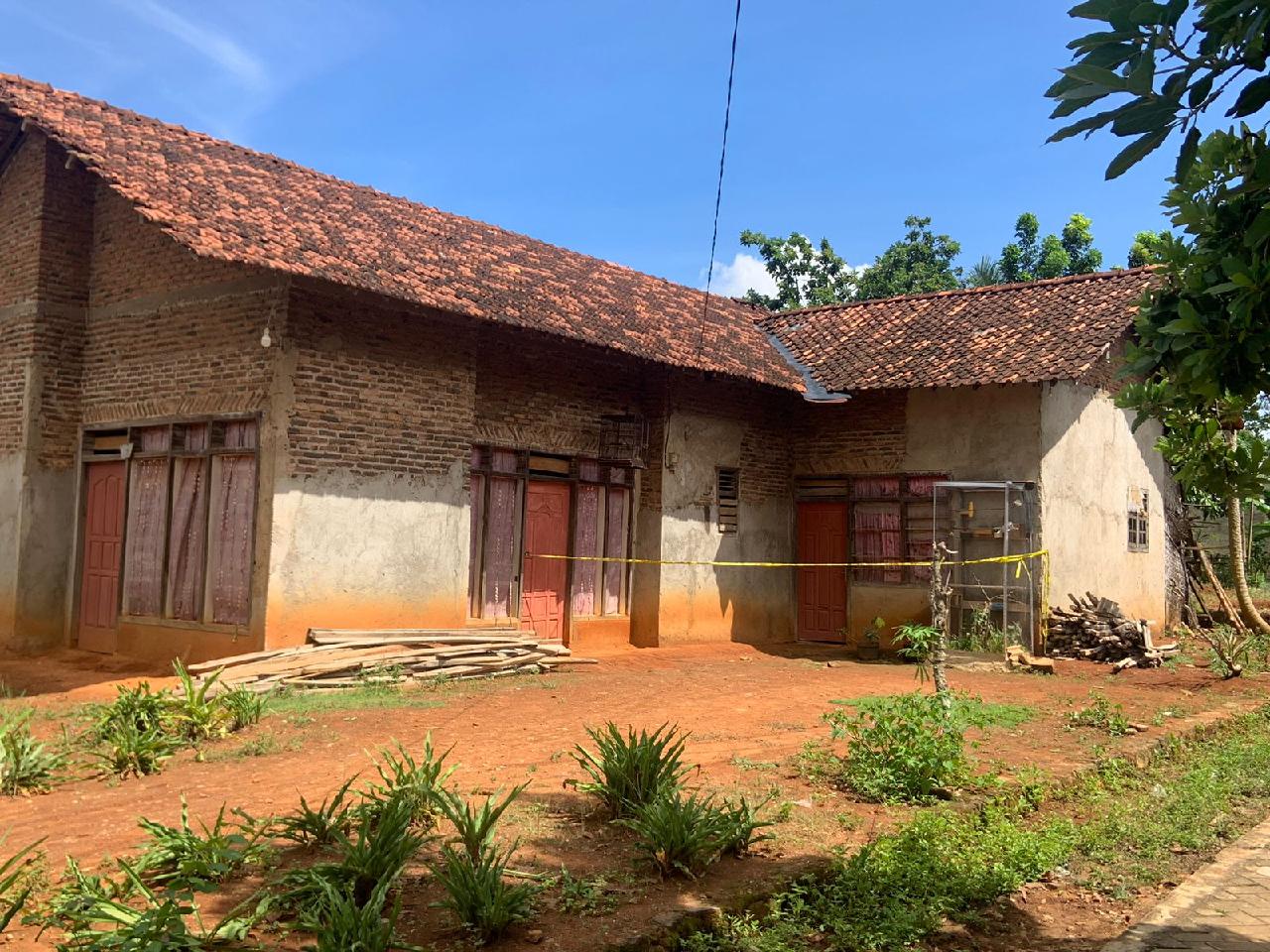 Warga Rajabasa Geger Lansia Tewas dengan Luka di Leher, Diduga Dibunuh Anak Kandung