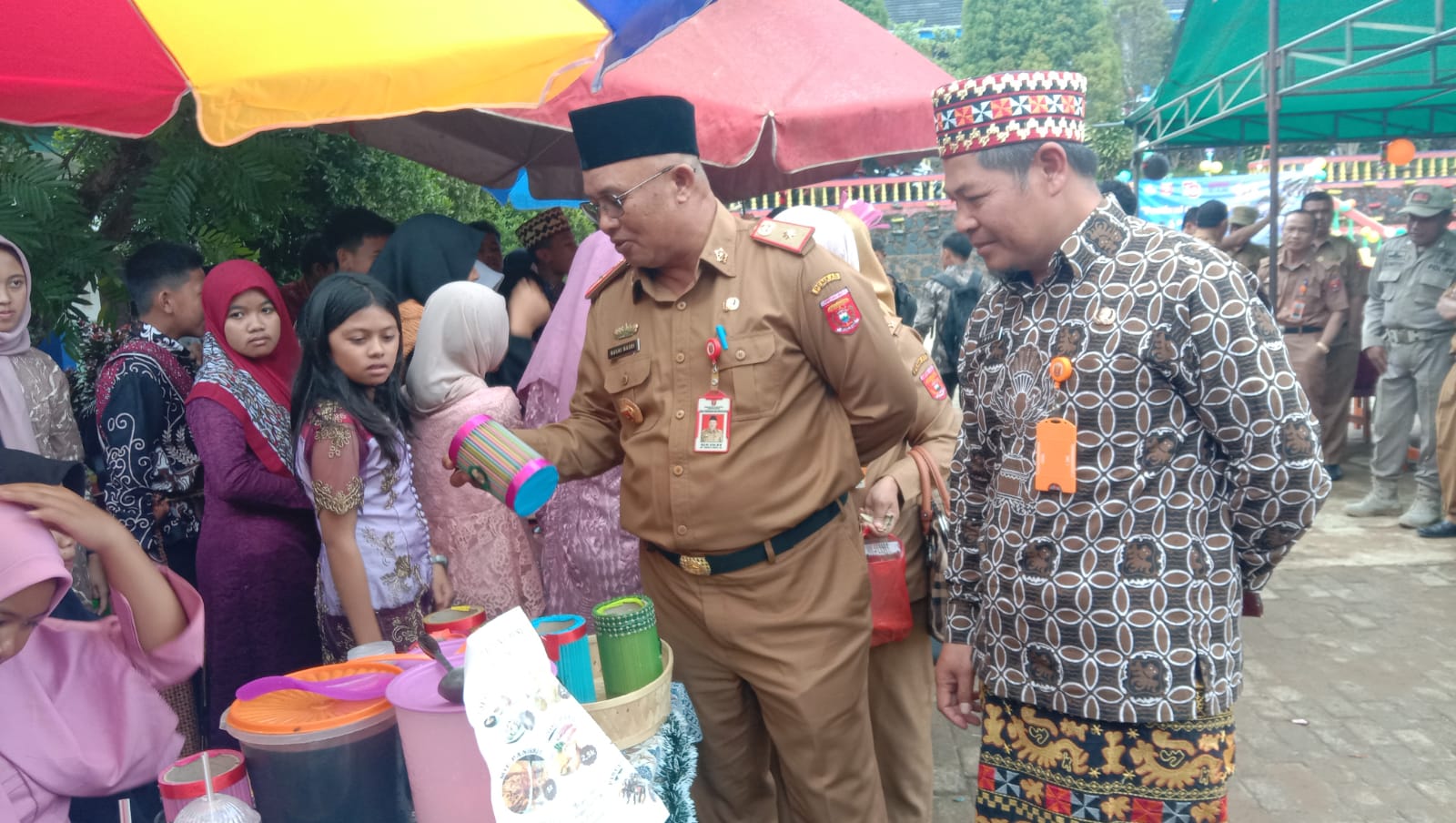 Festival Gelar Karya : SMPN 1 Sekincau Tampilkan Kreasi Siswa dalam Seni dan Kerajinan Tangan Daur Ulang