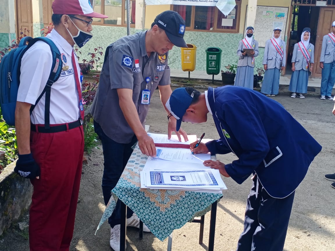 PKBI Cabang Lampung Barat Gelar Apel Besar Kesadaran Remaja Berhenti Merokok 