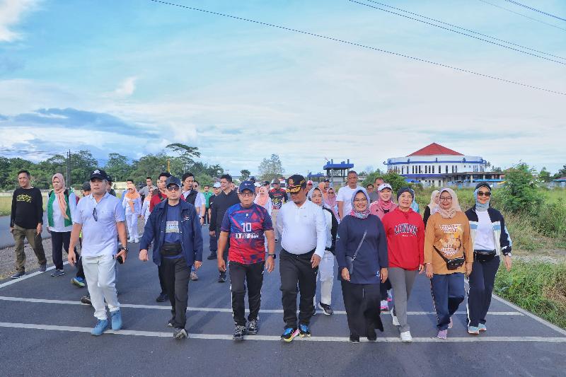 Pj Gubernur Samsudin Ajak Tingkatkan Gaya Hidup Sehat dan Kebersamaan