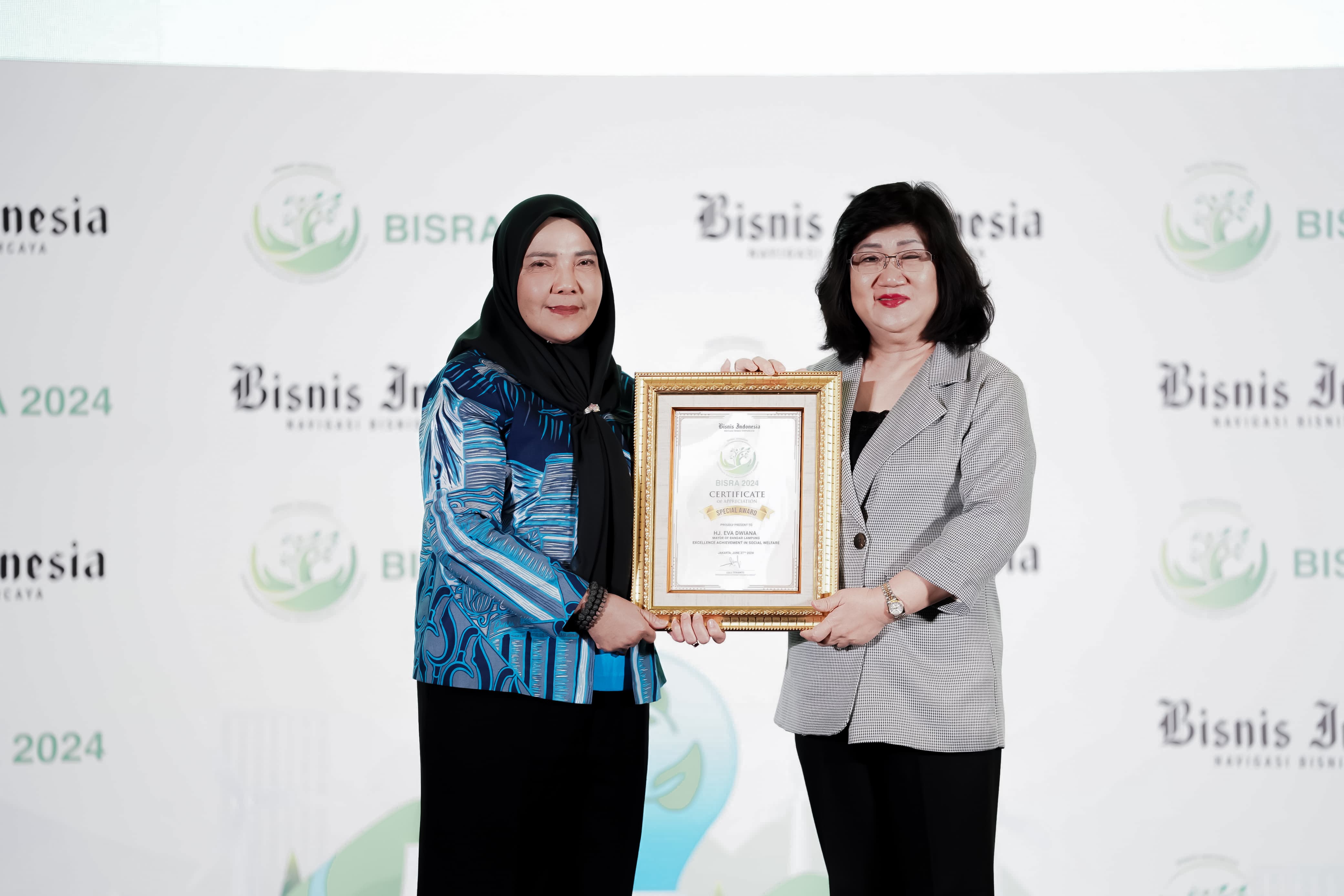 Wali Kota Bandar Lampung Kembali Menerima Penghargaan