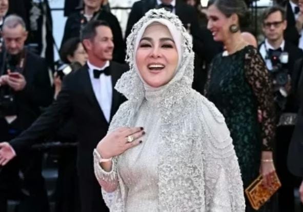 Tampil Mewah di Festival Film Cannes 2025, Syahrini Pamer Tas Lokal Seharga Rp15 Juta