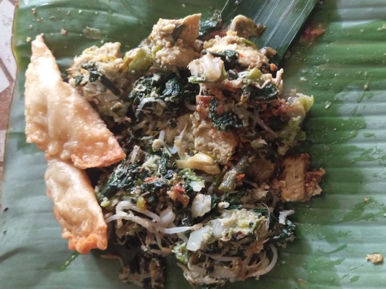 Kluban Bothok: Paduan Segar Sayur dan Gurih Rempah Tradisional Jawa