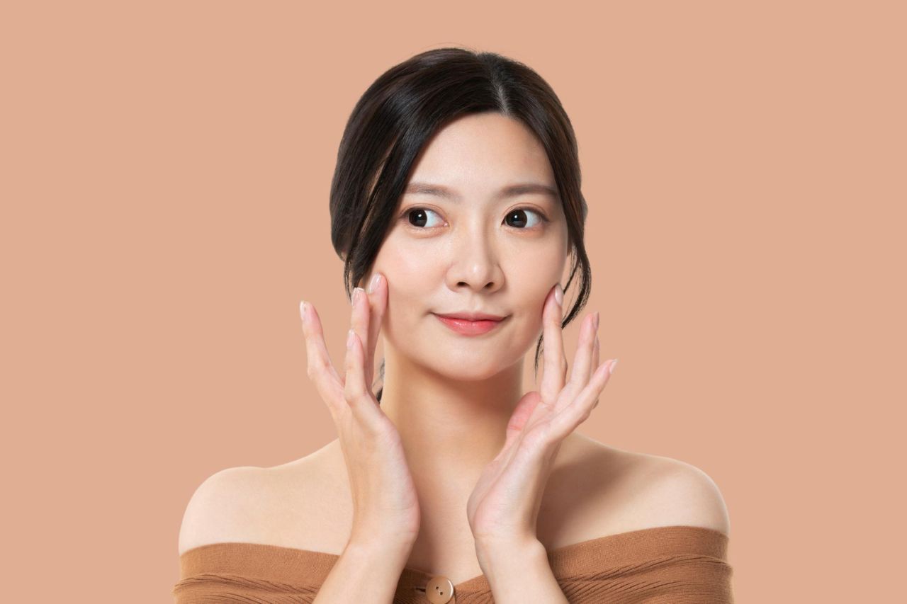 Tampilan Glass Skin ala Korea: Rahasia Kulit Sejernih Kaca dan Sehat dari Dalam