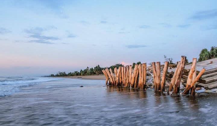 Pantai Raihenek Malaka, Surga Tersembunyi di NTT yang Masih Alami