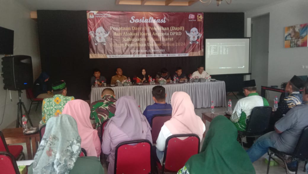 KPU Pesbar Sosialisasikan Penataan Dapil dan Alokasi Kursi DPRD Pesbar