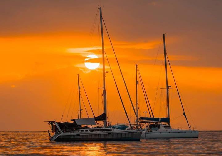 Liburan ke Pantai Lovina: Snorkeling, Sunset, dan Bertemu Lumba-Lumba Liar