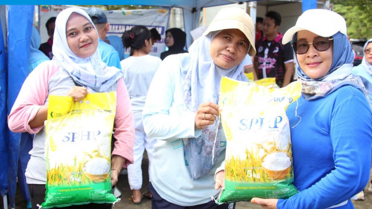 Pemkab Lampung Selatan Gelar Pasar Murah, Lapangan Korpri Kalianda Dipadati Warga