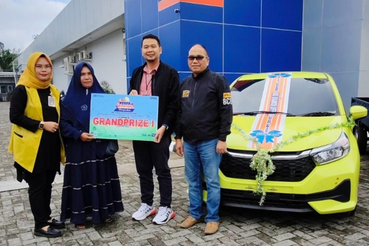 Undian Panen Hadiah Simpedes BRI Kanca Liwa, Seorang Petani Kopi Berhasil Bawa Pulang 1 Unit Honda Brio