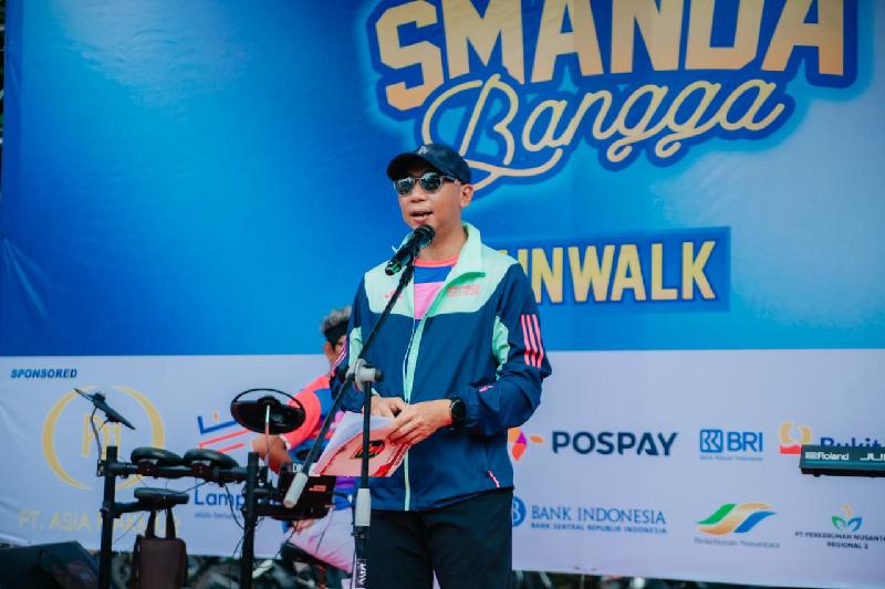 Semarak 60 Tahun SMAN 2 Bandar Lampung, Gubernur Mirza Lepas Peserta SMANDA Fun Walk