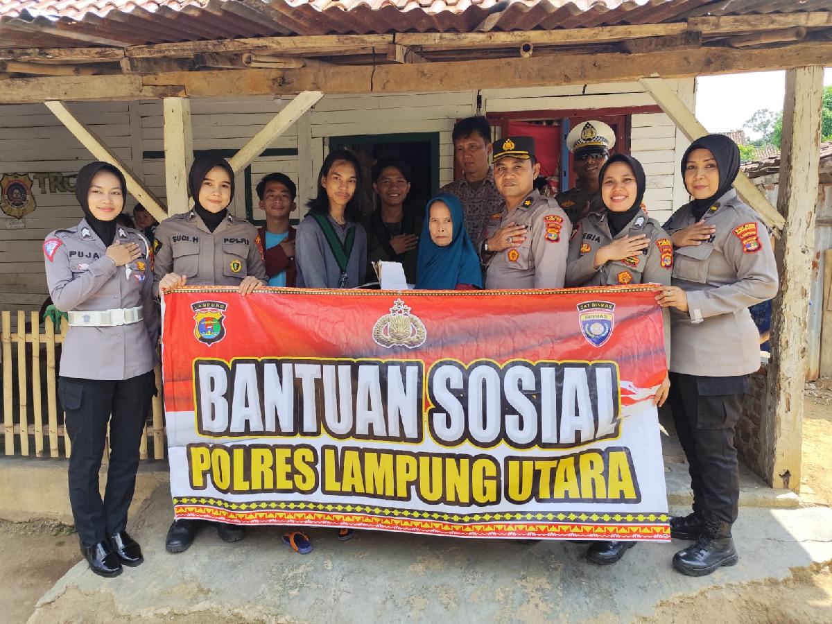 Gandeng Mahasiswa dan Insan Pers, Polres Lampung Utara Salurkan Bansos ke Warga Kurang Mampu