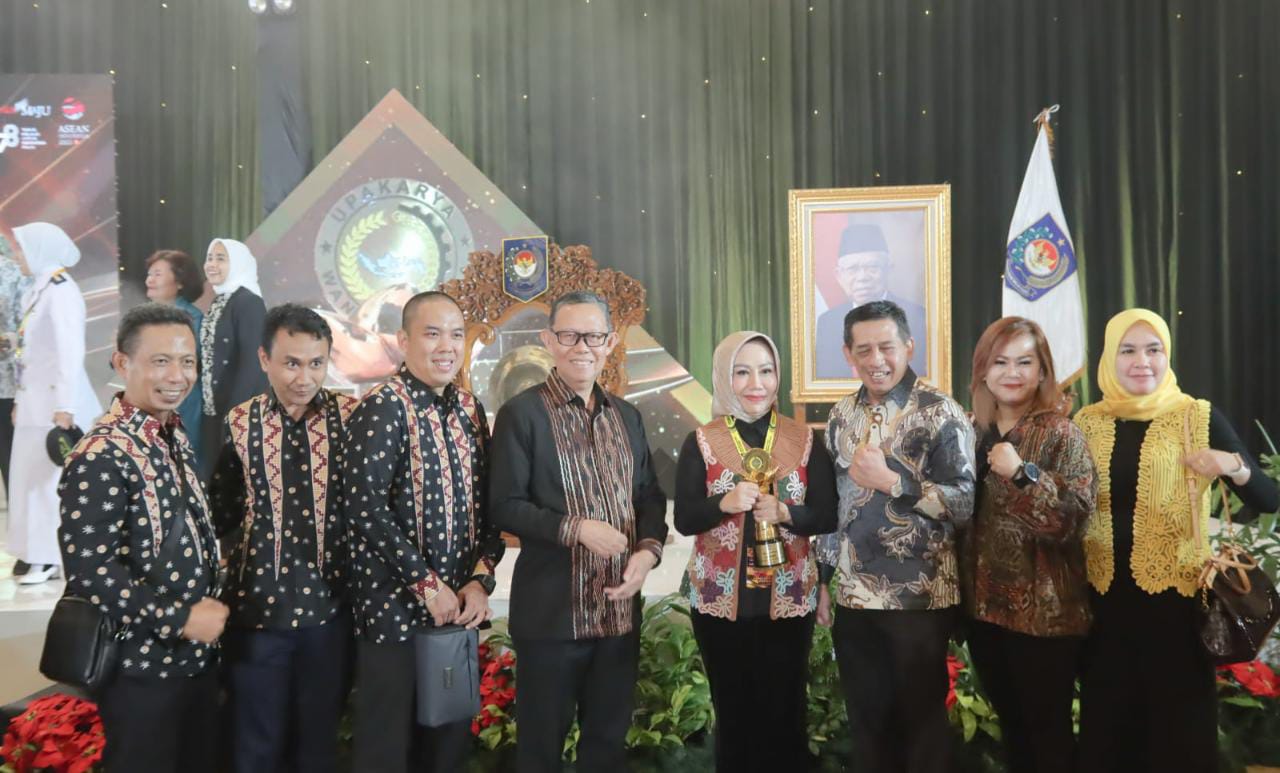 Gubernur Lampung Arinal Raih Penghargaan Wanua Upakarya Nugraha dari Ditjen Pemdes Kemendagri 