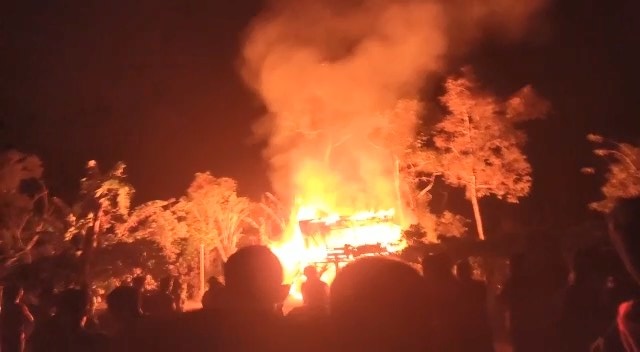 Satu Rumah Ludes Terbakar di Sidomulyo, Diduga Akibat Korsleting Listrik