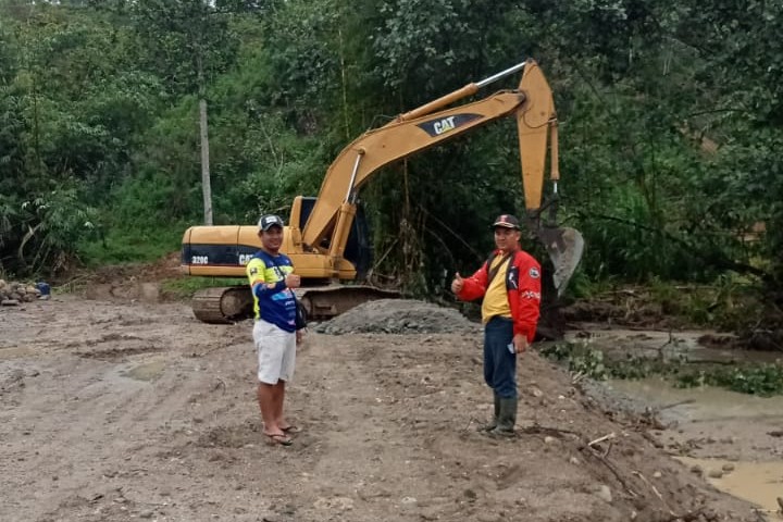 Pekon Ringin Jaya Buka Badan Jalan Sepanjang 1 Kilometer