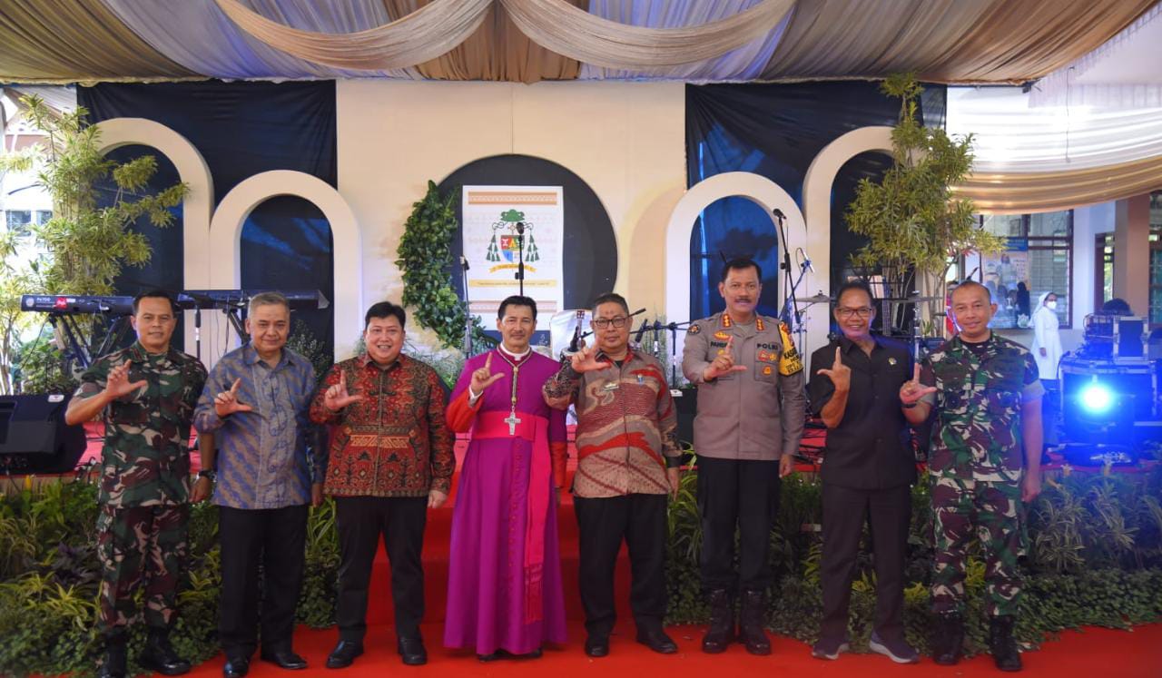 Polda Lampung Terjunkan Ratusan Personel, Amankan Perayaan Keuskupan di Gereja Ratu Damai