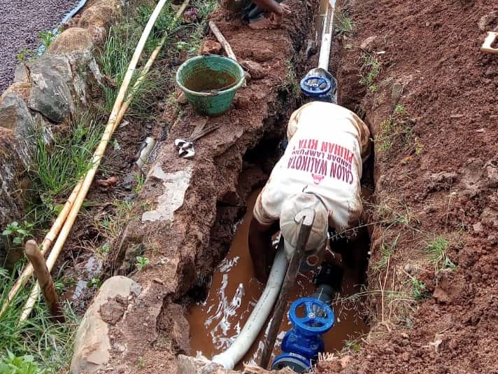 Pengaruh Kemarau, PDAM Limau Kunci Distribusikan Air Secara Bergilir di Way Tenong