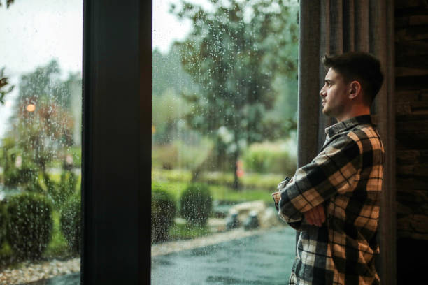 Alasan Ilmiah Mengapa Kita Selalu Merasa Lapar Saat Hujan